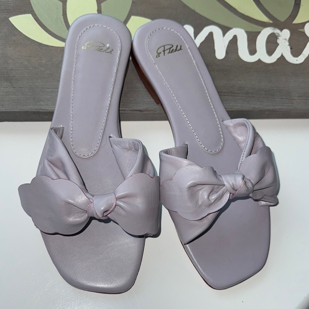 Women's Lavender Slide Sandals